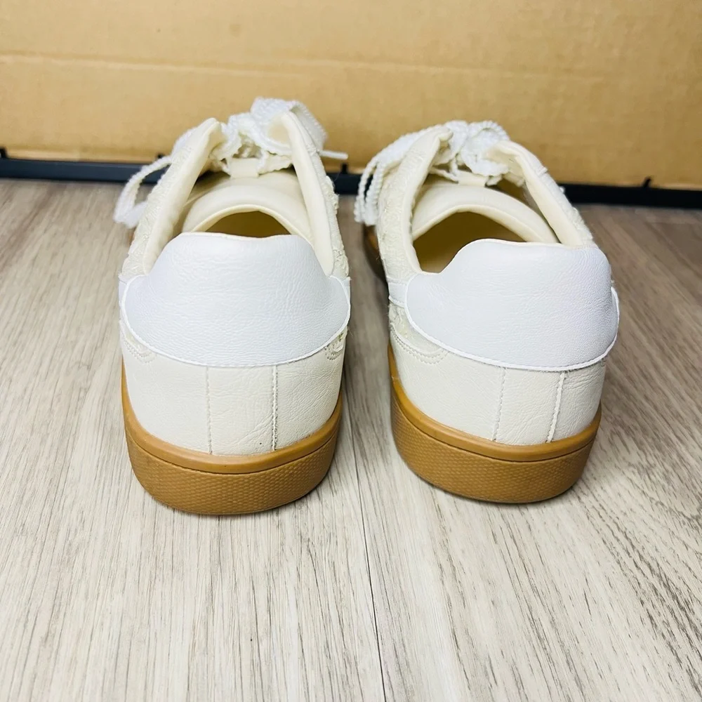 DV By Dolce Vita Voyage Ivory Lace Lace-Up Sneakers Sz 10